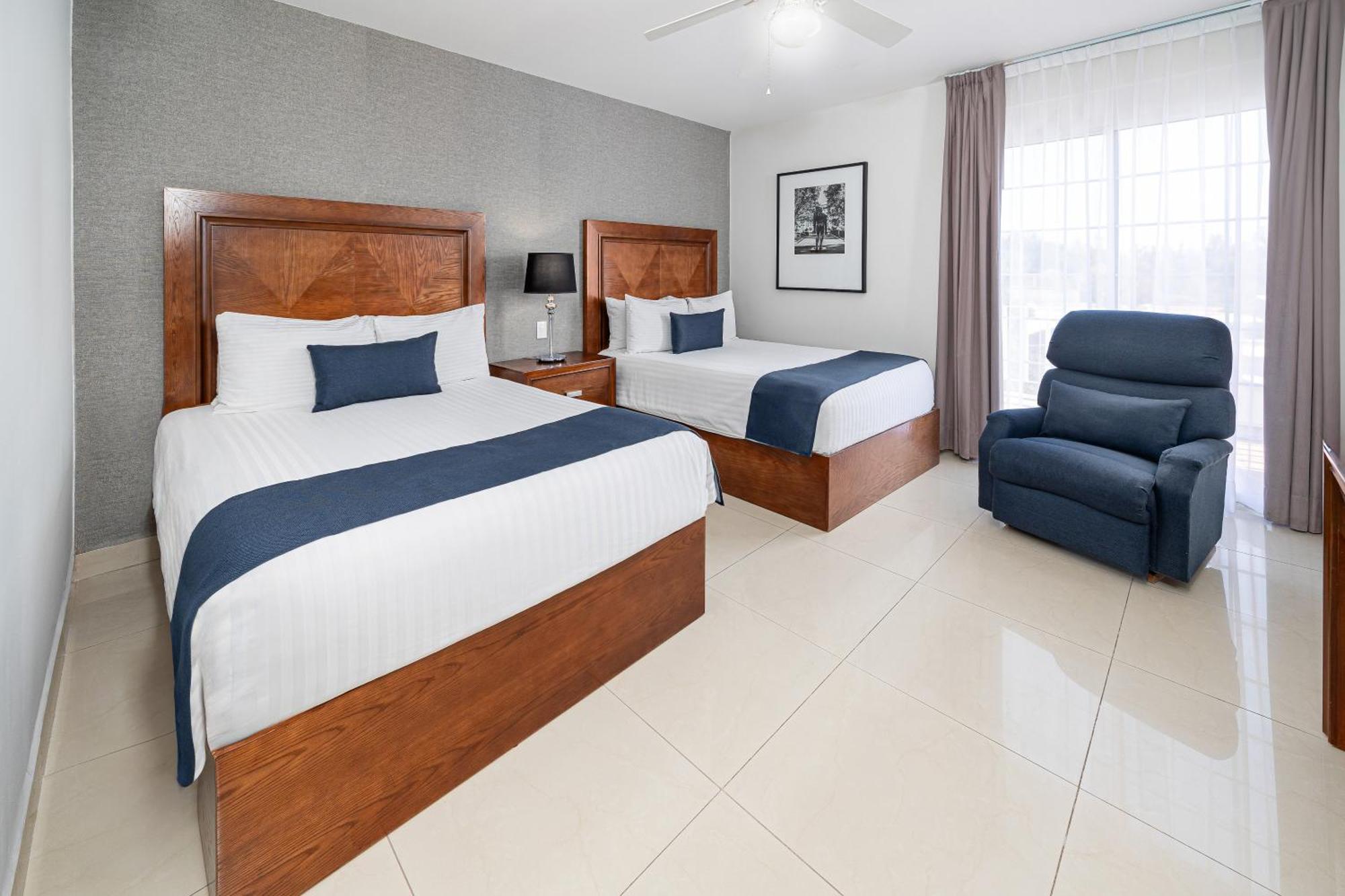 Hotel Suites Mexico Plaza Leon Campestre Exterior photo